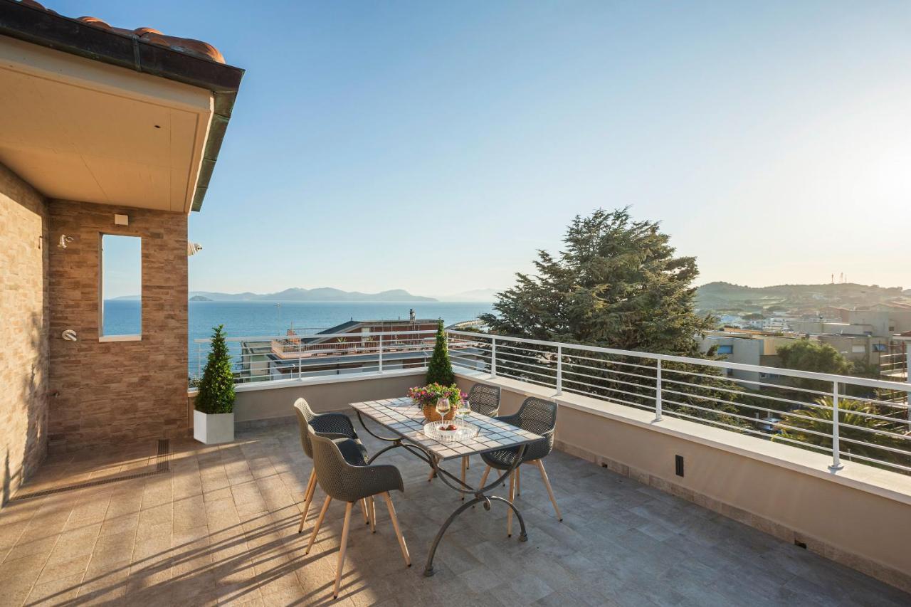 Prima Dell'Elba Family Apartments Пьомбино Экстерьер фото