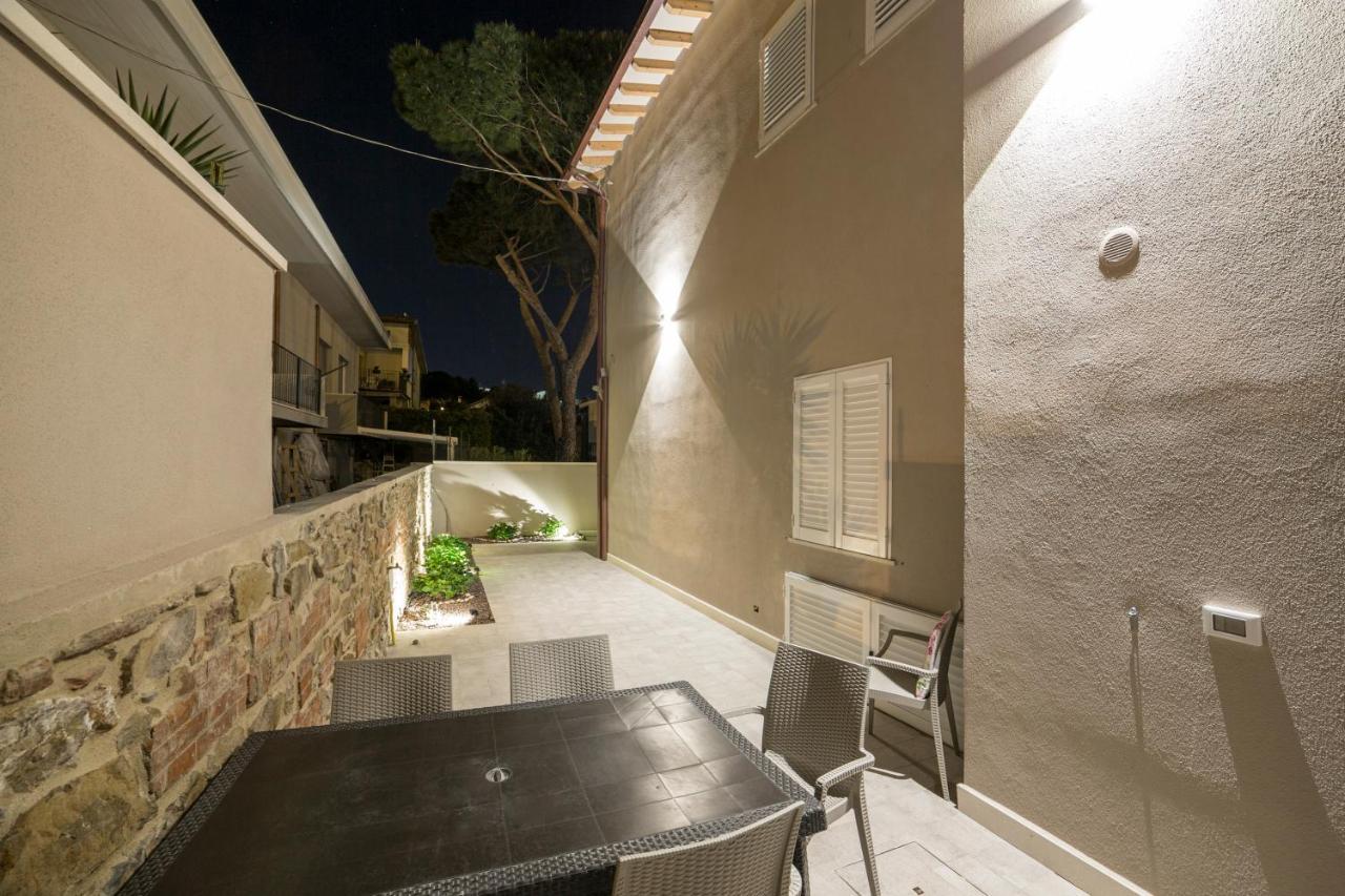 Prima Dell'Elba Family Apartments Пьомбино Экстерьер фото